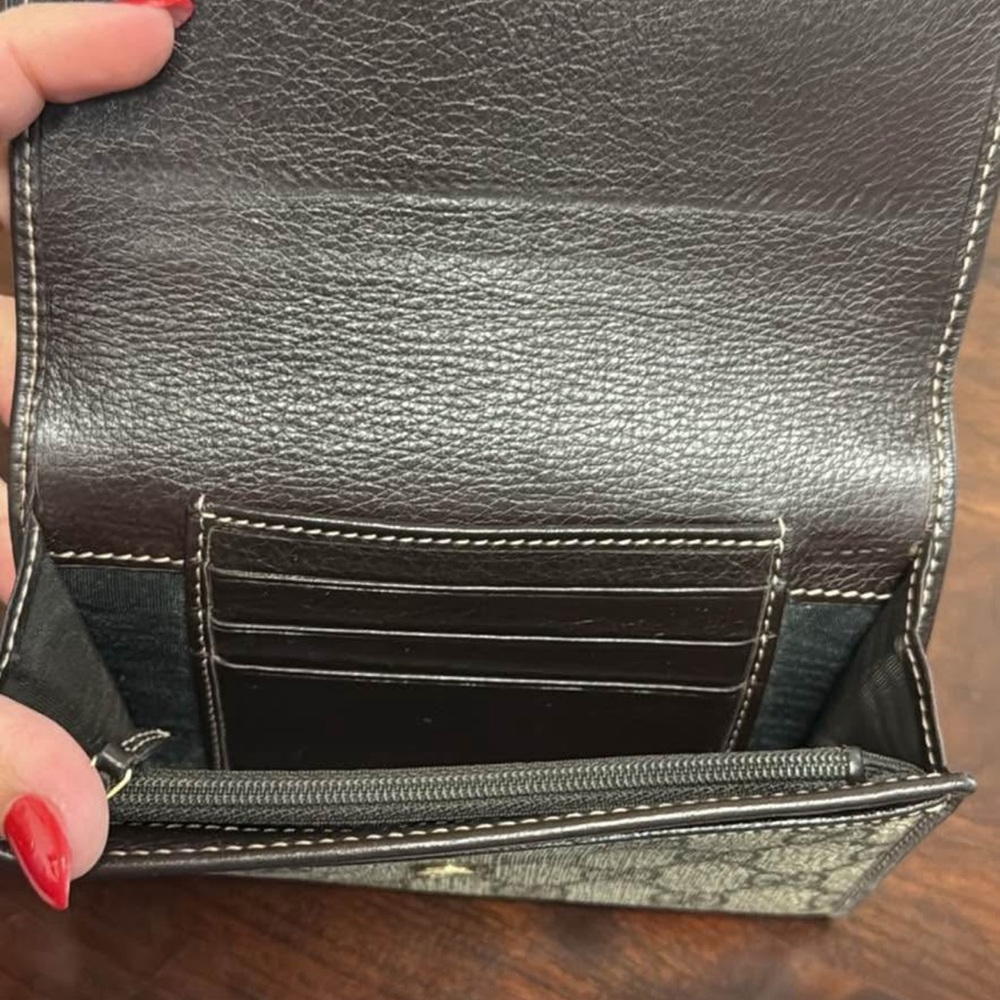 Gucci Tan and Gold Heart Wallet - Picture 2 of 5